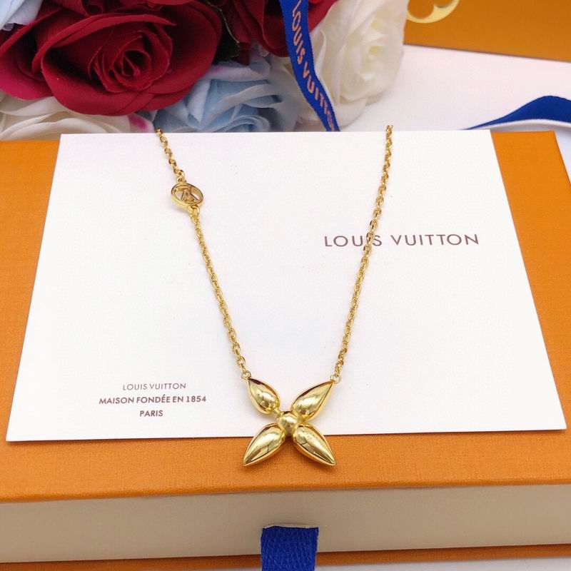 LV Necklace 03lyr701